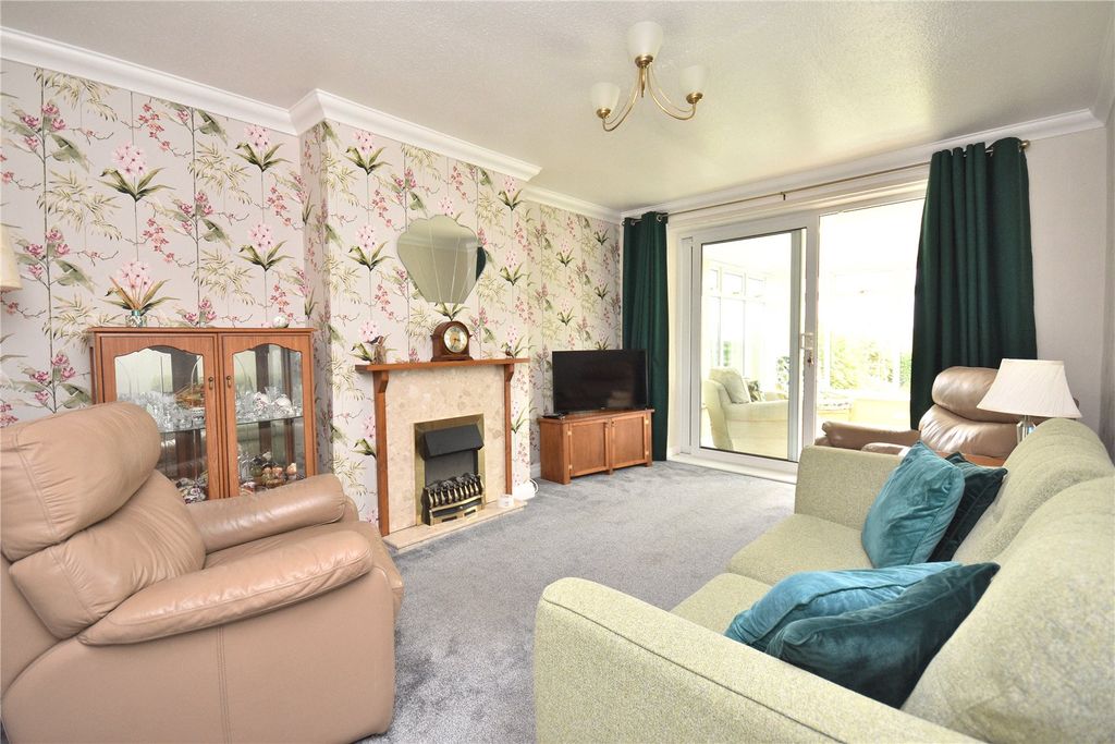 Property photo 2 of 16 Picture No. 17