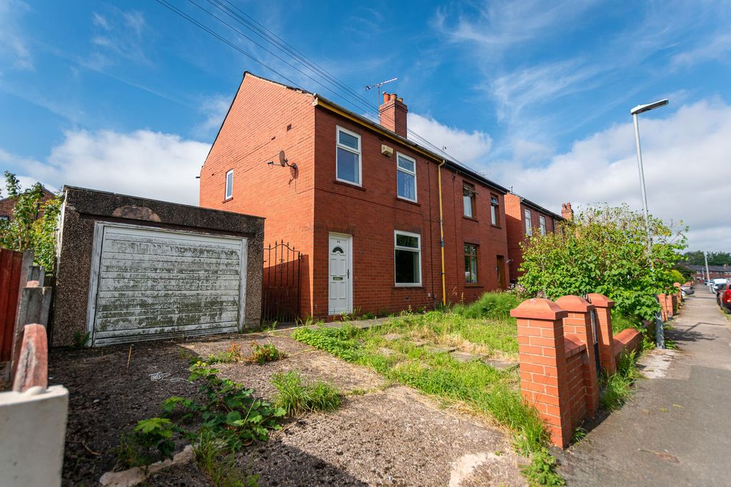 Property photo 1 of 13