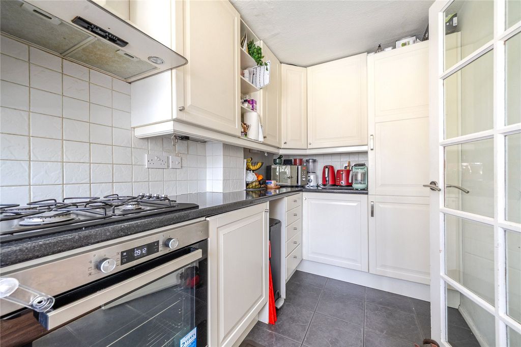 Property photo 3 of 18 Picture No. 10