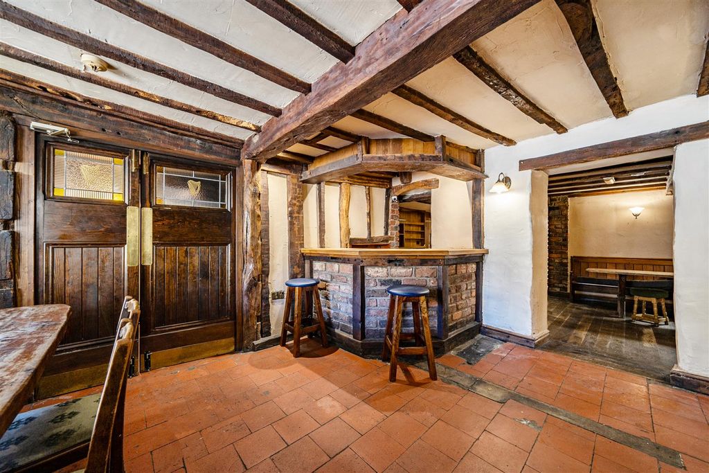 Property photo 2 of 34 Bar