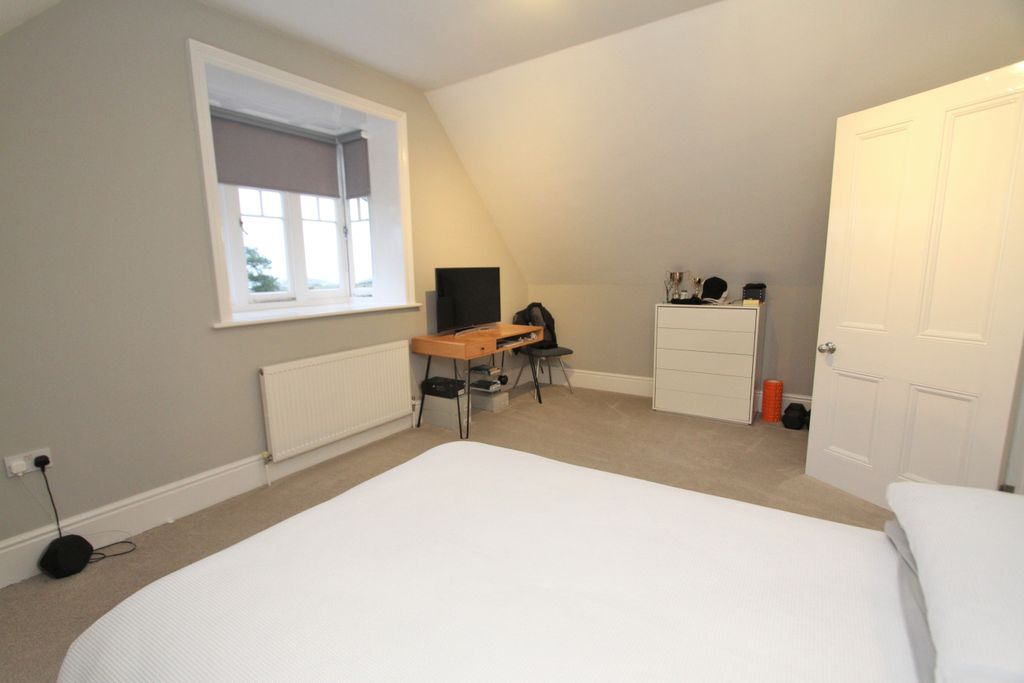 Additional image 31 of 5 bed semi-detached house for saleGaudick Road, Eastbourne BN20