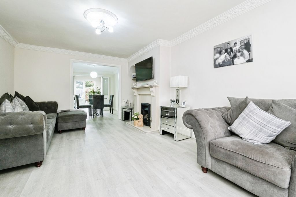 Property photo 2 of 23 Pbox-Img.Jpg