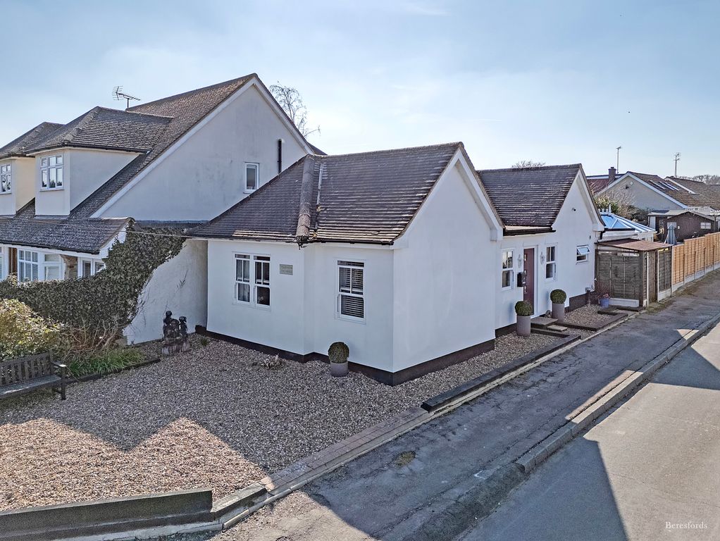 Property photo 1 of 19 Picture No. 01