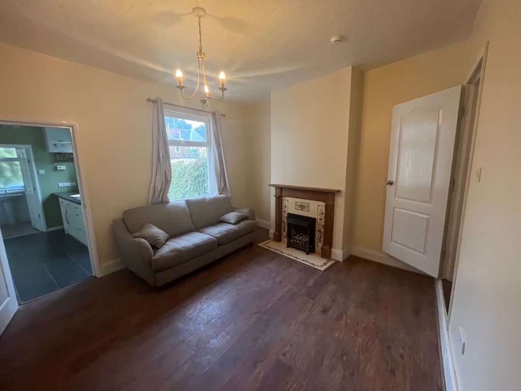 Property photo 3 of 10 Living Room