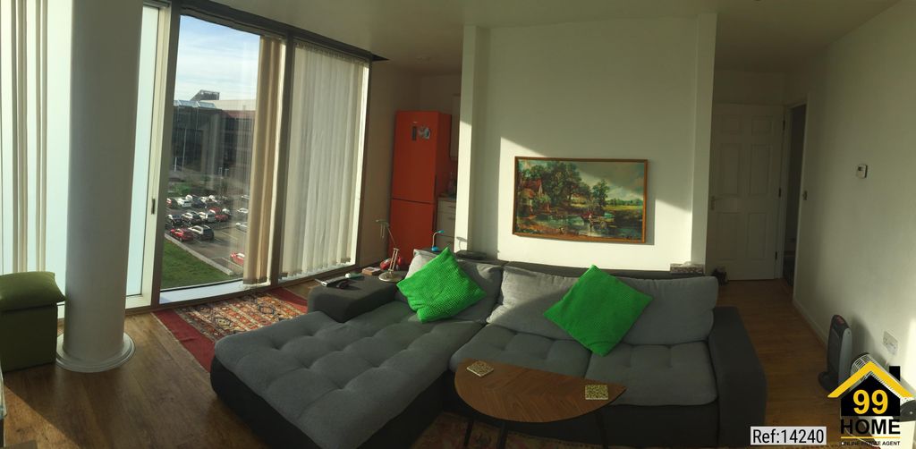 Property photo 3 of 12 Photo 2