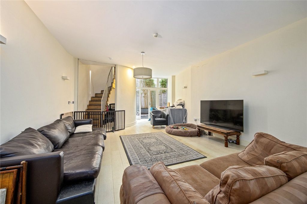 Property photo 1 of 9 Picture No. 05