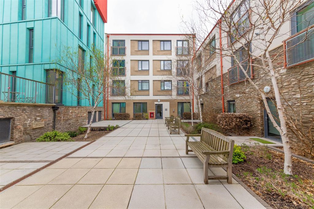 Property photo 3 of 15 Ks2B2925.Jpg