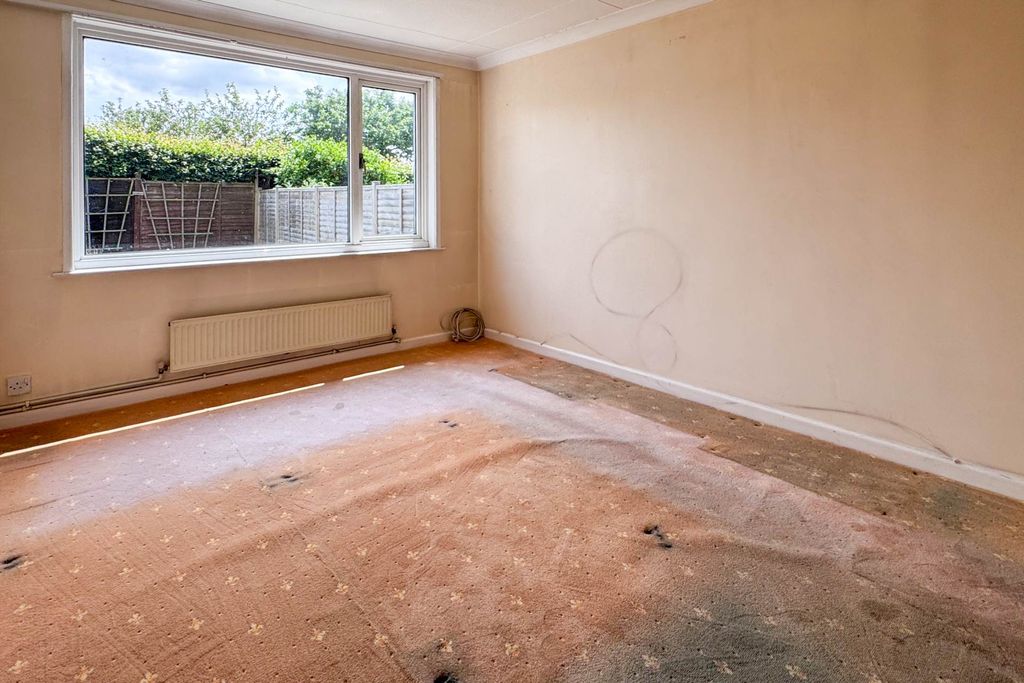 Property photo 3 of 7