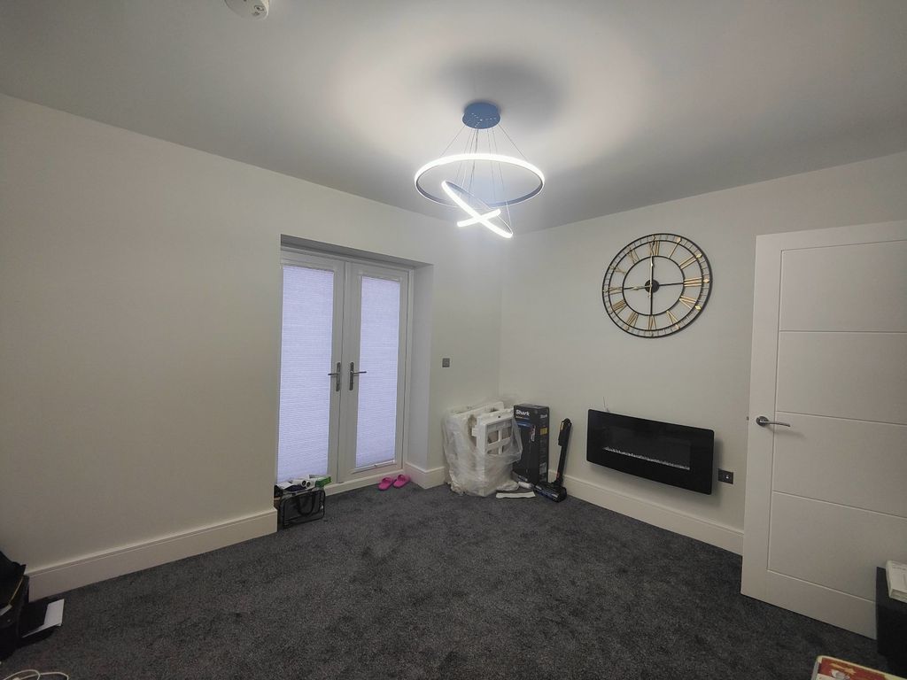 Property photo 3 of 10 Picture No. 06