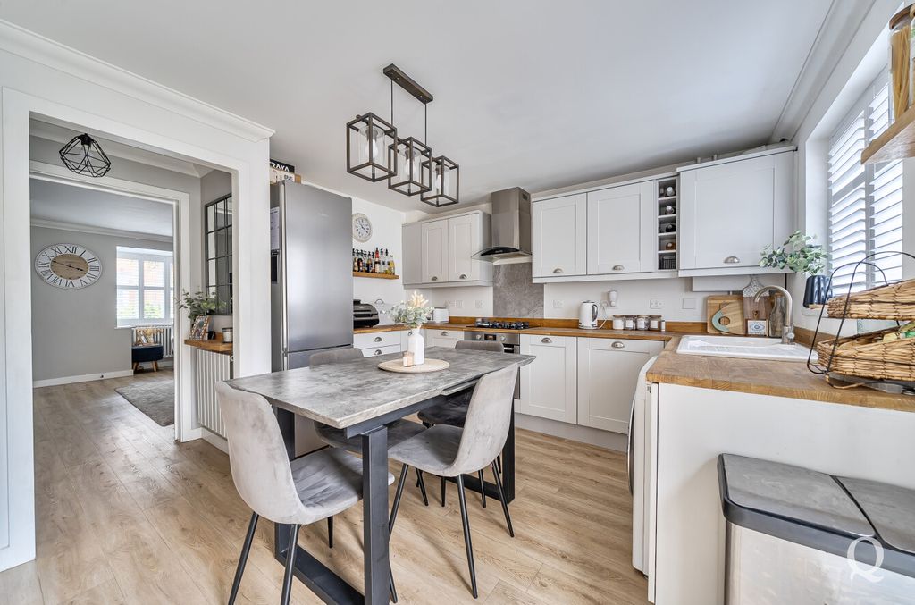 Property photo 1 of 24 A741Ddea-04B1-4d0...