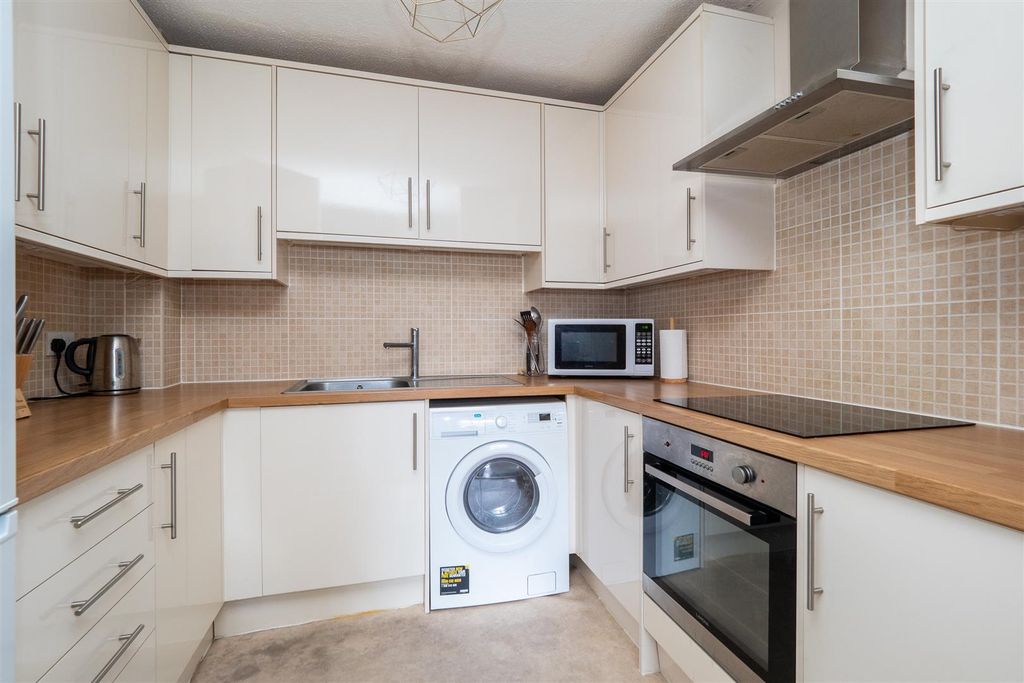 Property photo 3 of 11 WC-007.Jpg