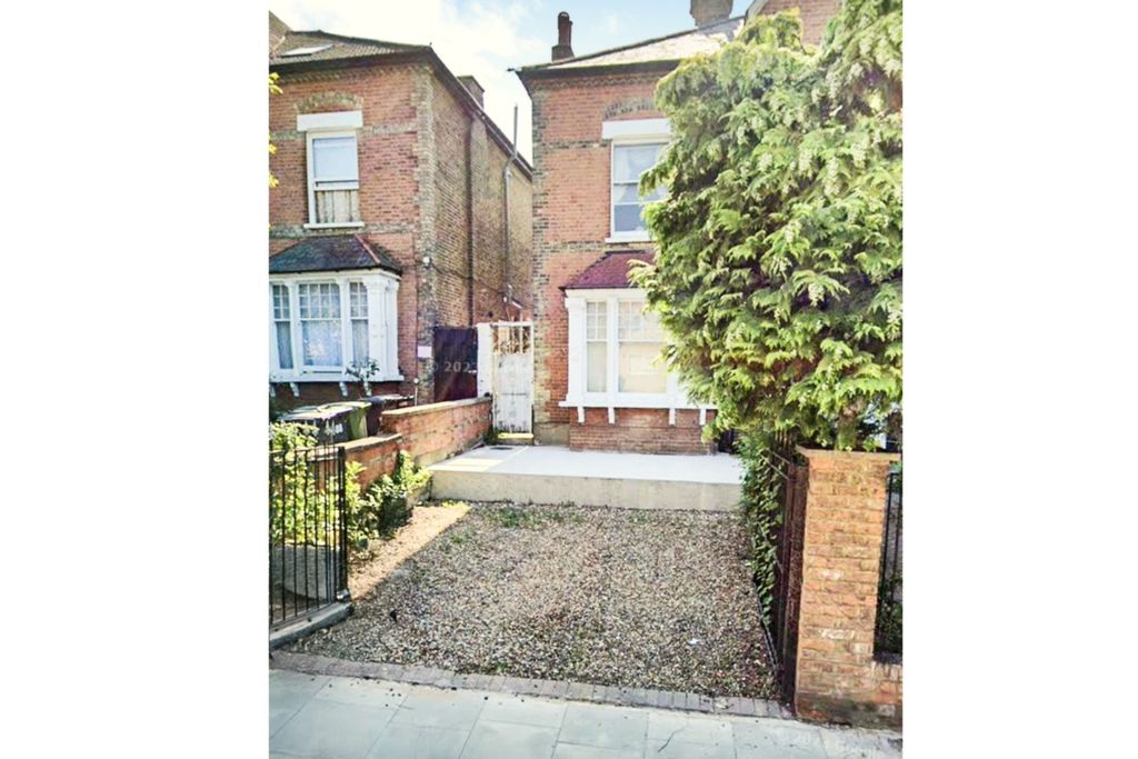 Property photo 1 of 29