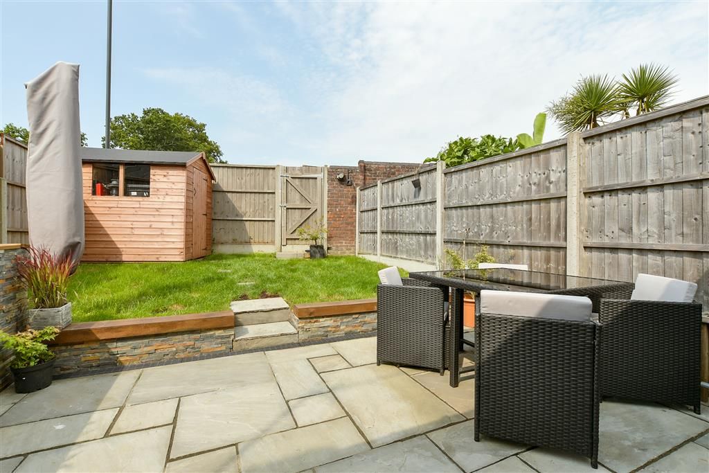 Property photo 2 of 14 Patio / Decking