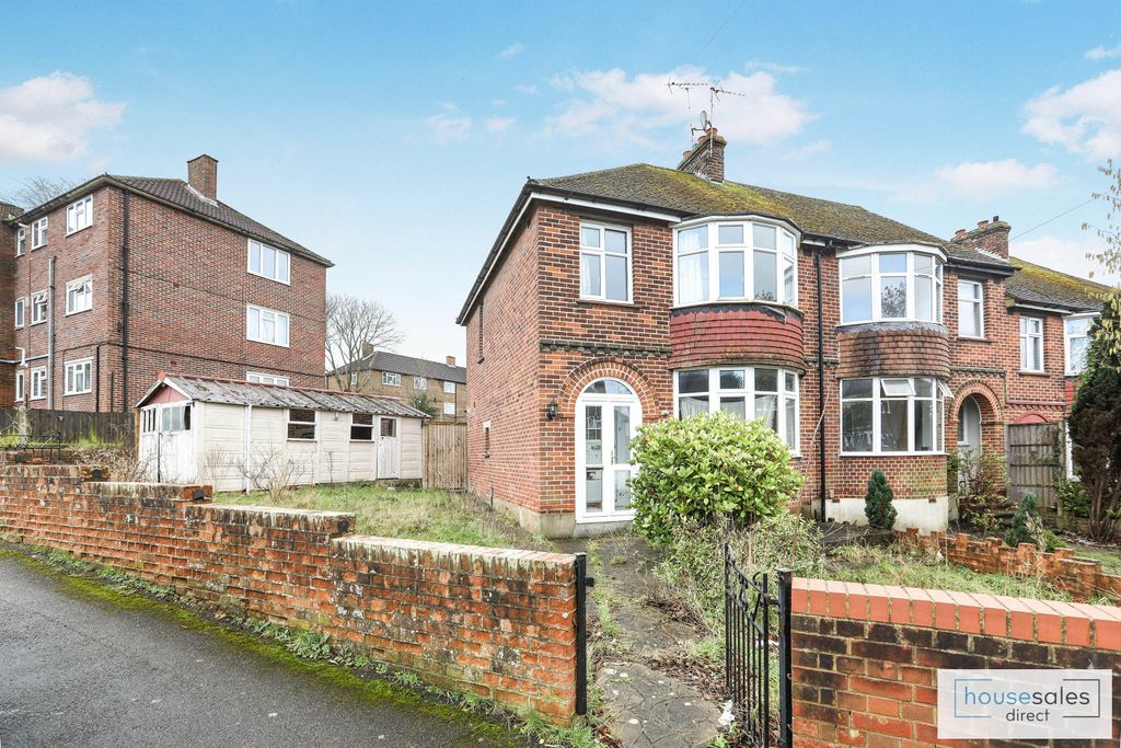 Property photo 1 of 10