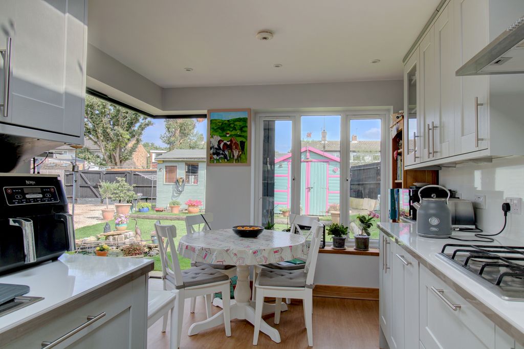 Property photo 2 of 27 Kitchen-Breakfast Room