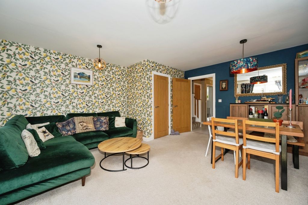 Property photo 3 of 14 Living/Dining Room