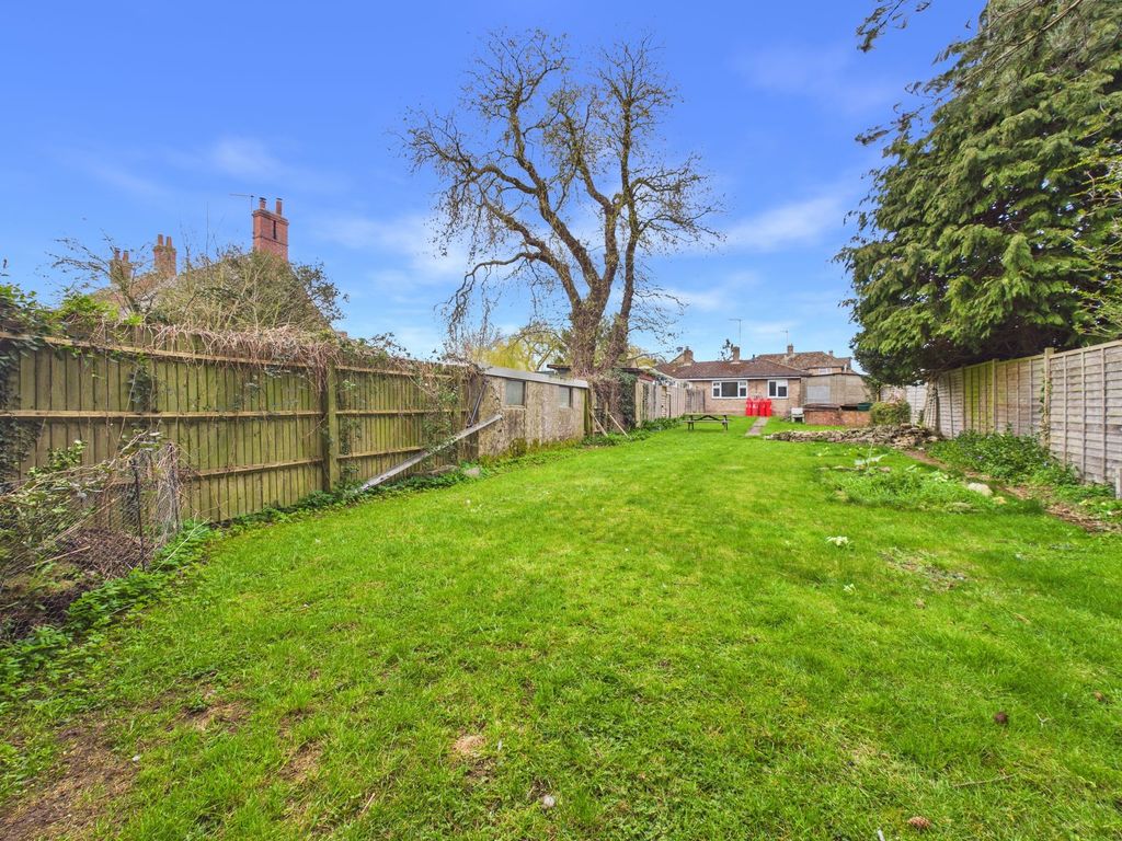 Property photo 2 of 22