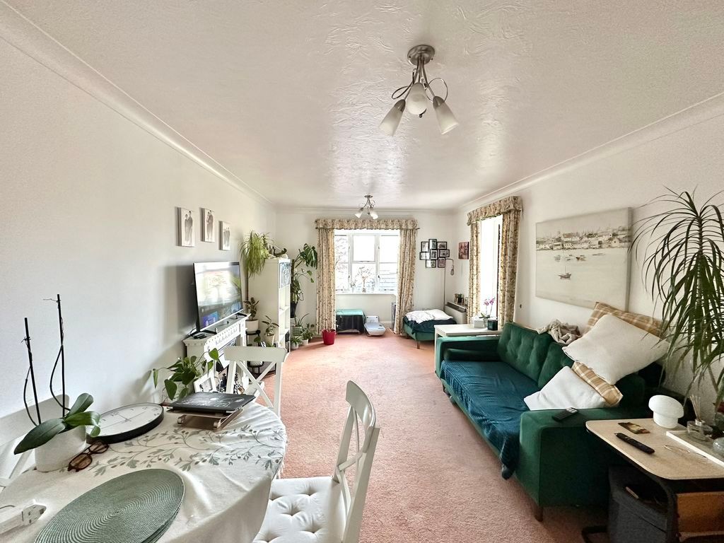 Property photo 2 of 14 Photo 2