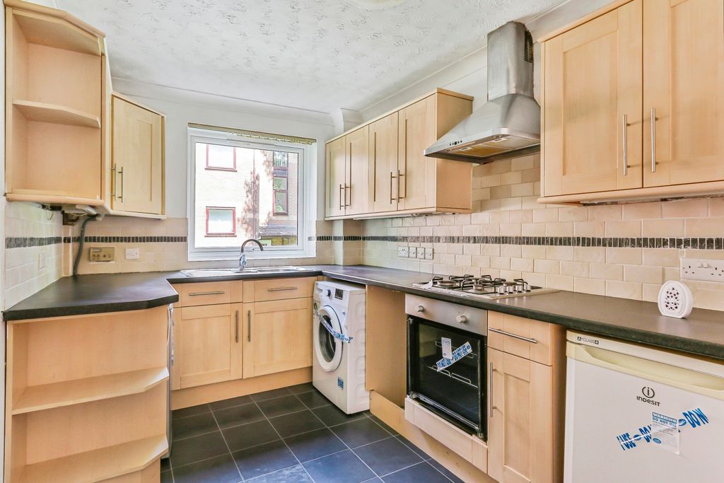 Property photo 3 of 17 Photography