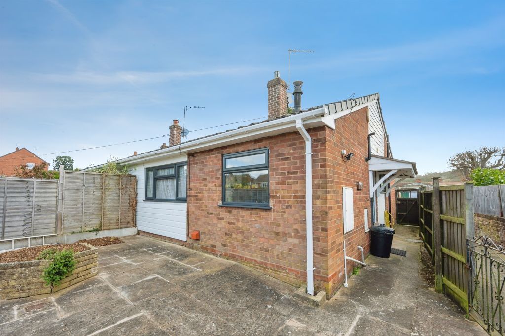 Property photo 2 of 11