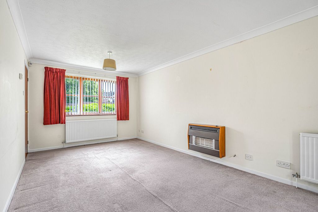 Property photo 3 of 15