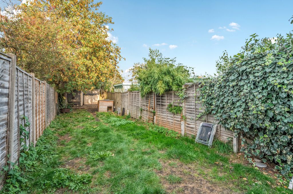 Property photo 3 of 15 c5E6E247-777B-4109-96d0-Eabbb7587824