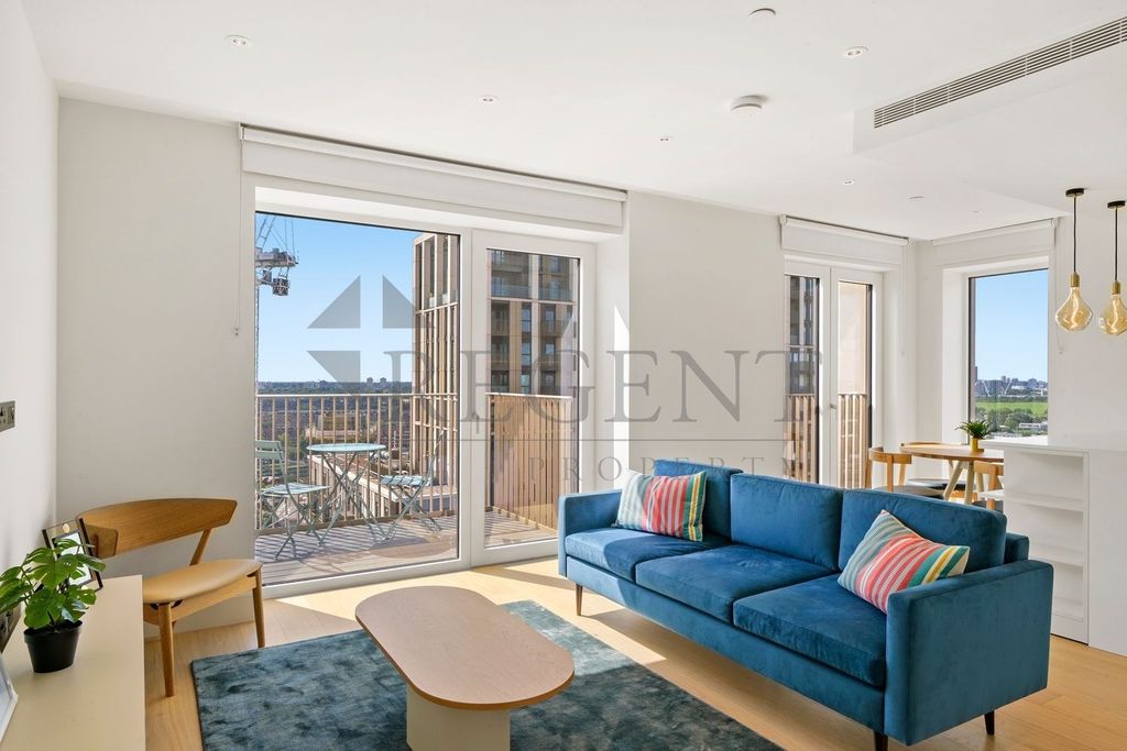 Property photo 2 of 17 Open Plan