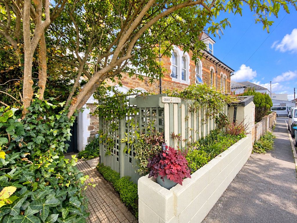 Property photo 1 of 16 Picture No. 28