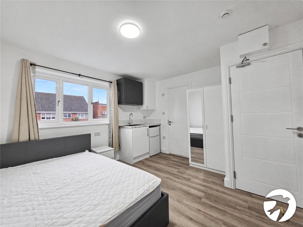 Property photo 1 of 8 Picture No. 08