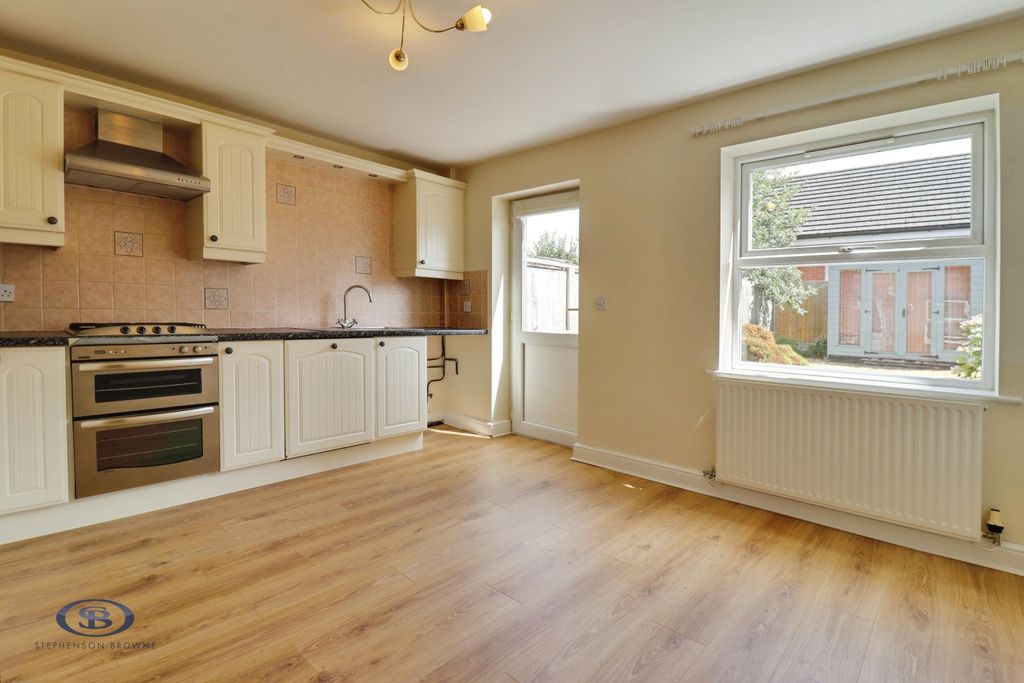 Property photo 2 of 17 Pbox-Img.Jpg