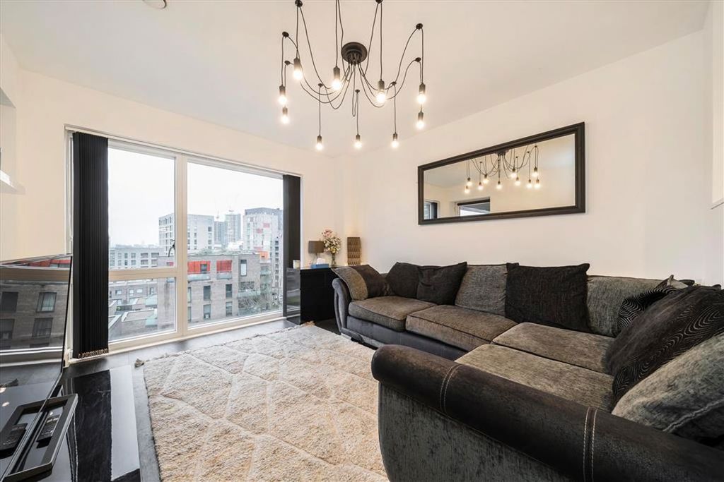 Property photo 2 of 8