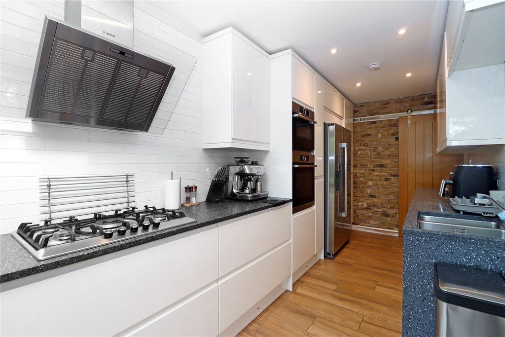 Property photo 3 of 28 Picture No. 28