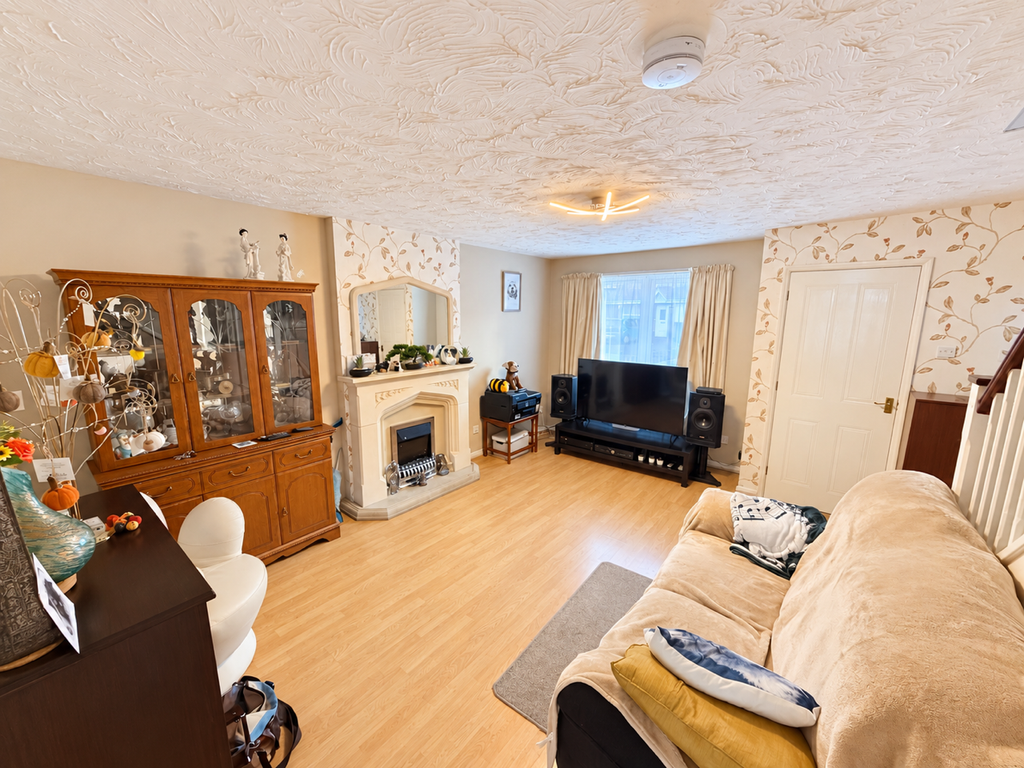 Property photo 2 of 14 4C776Cdd-Fe48-4035-817B-E4A790Cef344