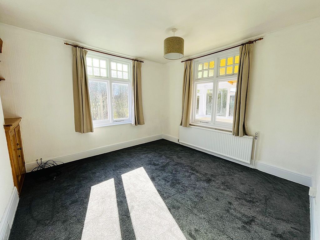 Property photo 3 of 13 Dining Room