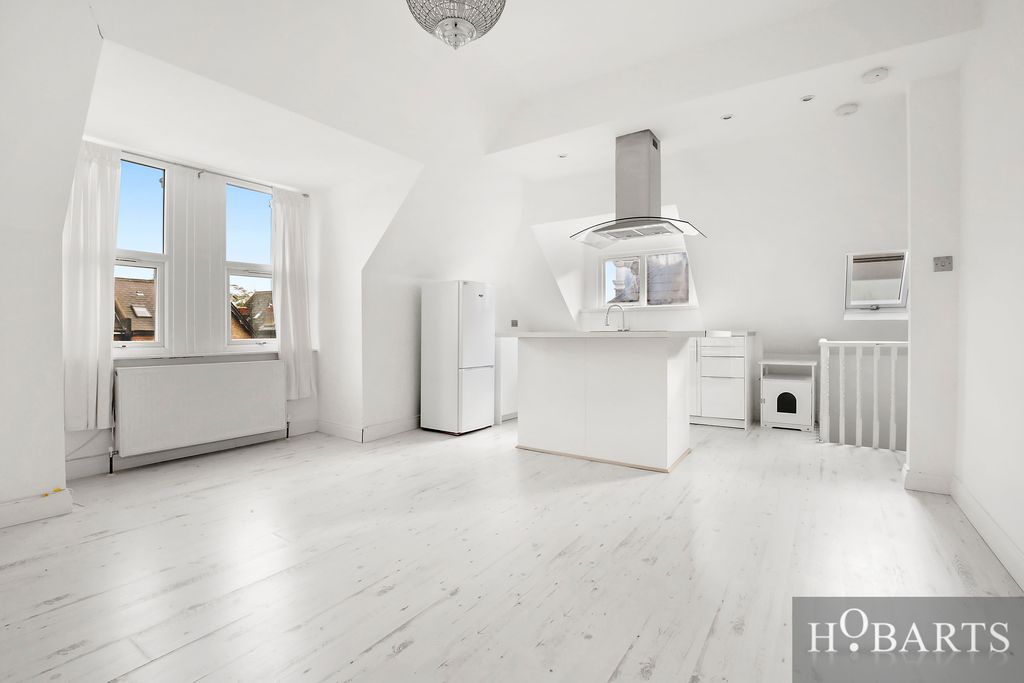 Property photo 3 of 12 Gallery