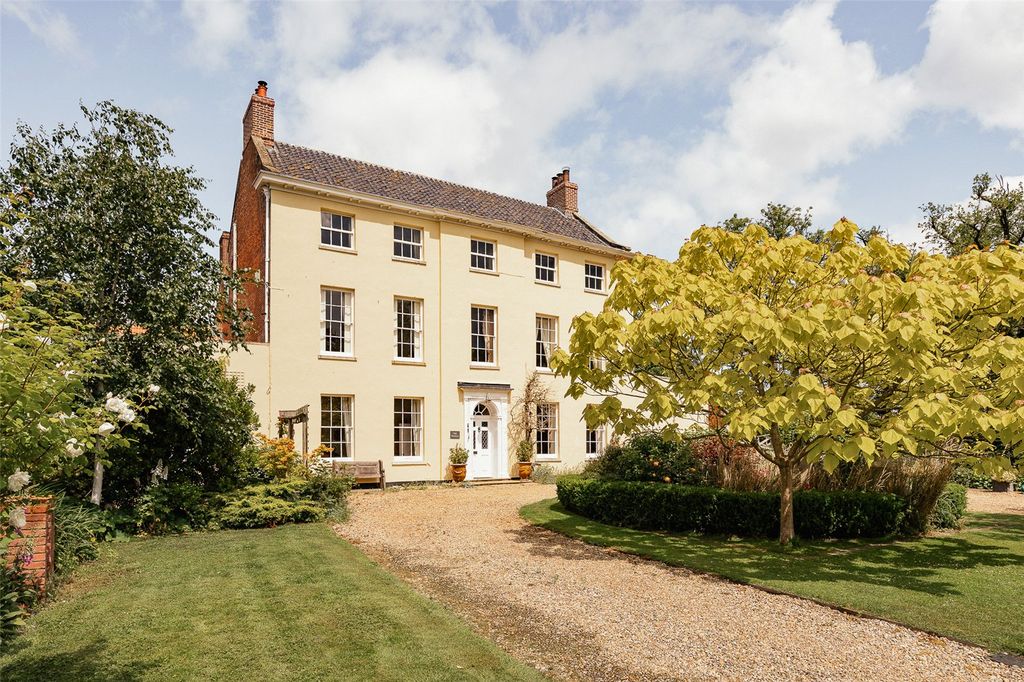 Property photo 1 of 28 Old Rectory