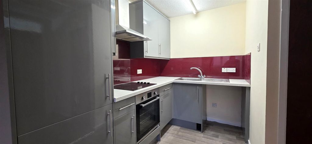 Property photo 2 of 5 Kitchen.Jpg