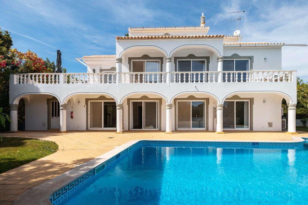 Property photo 3 of 31 Algarve Villa Ptbolv502T 2