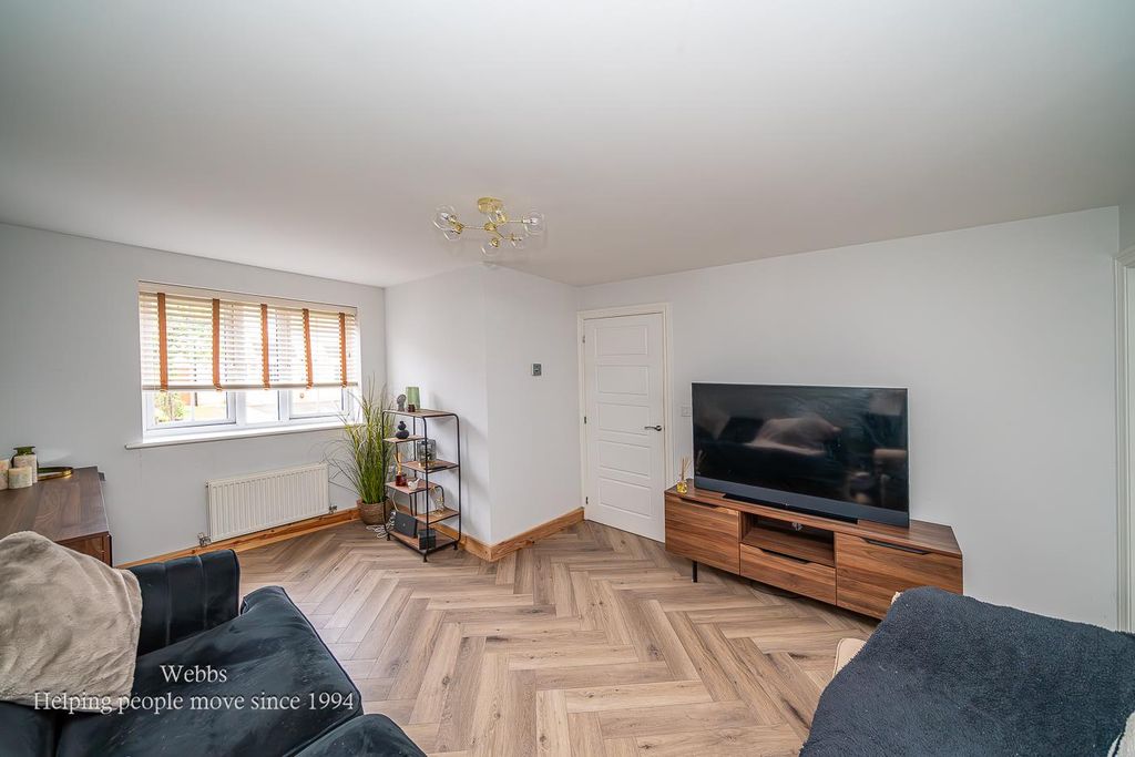 Property photo 3 of 26 Webbs-10.Jpg