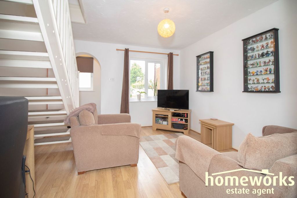Property photo 2 of 7