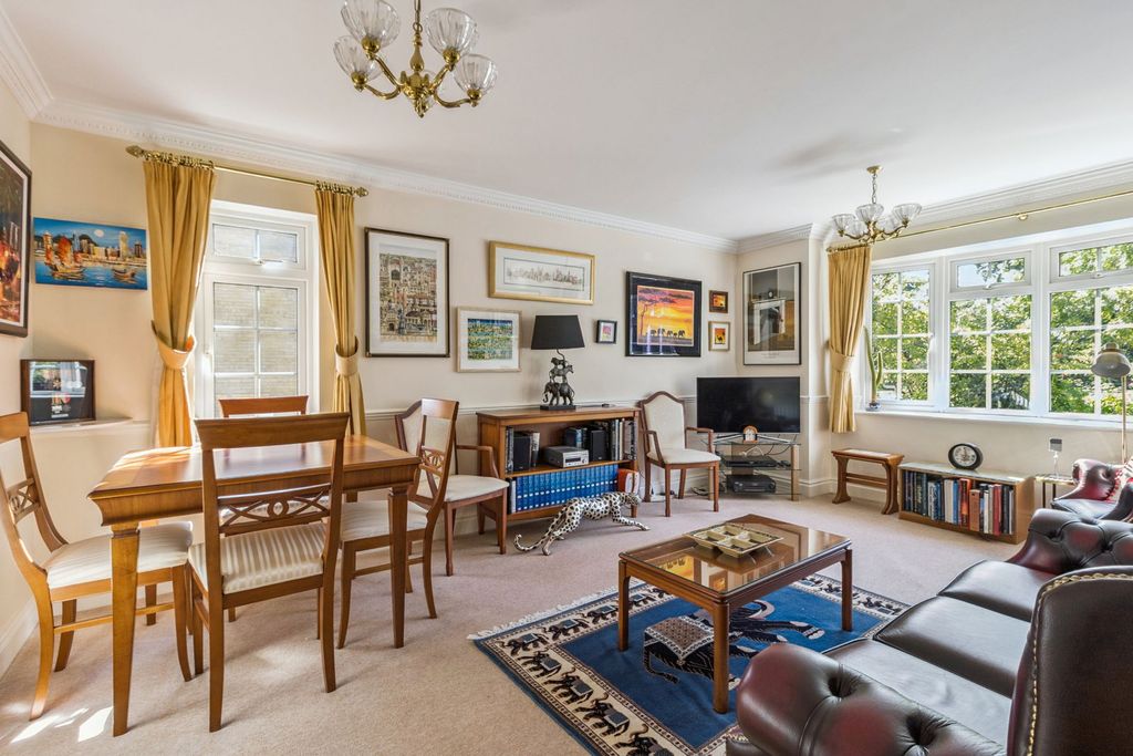 Property photo 2 of 20