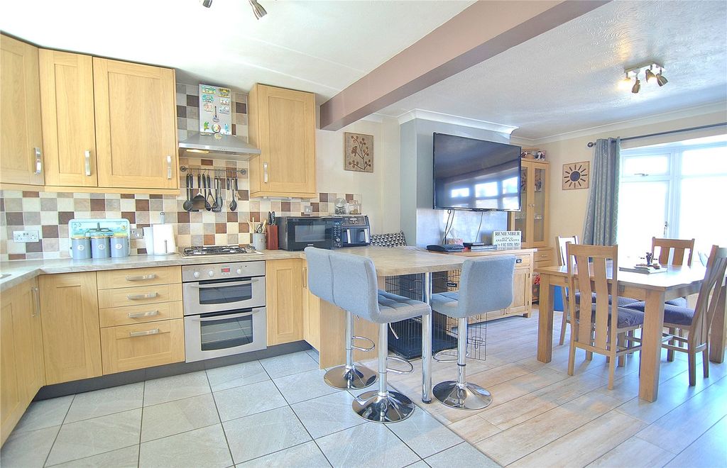 Property photo 3 of 22 Picture No. 36