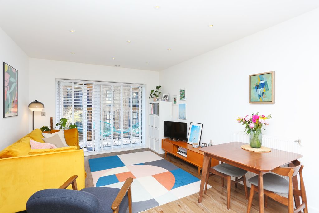 Property photo 1 of 13 Img_8336