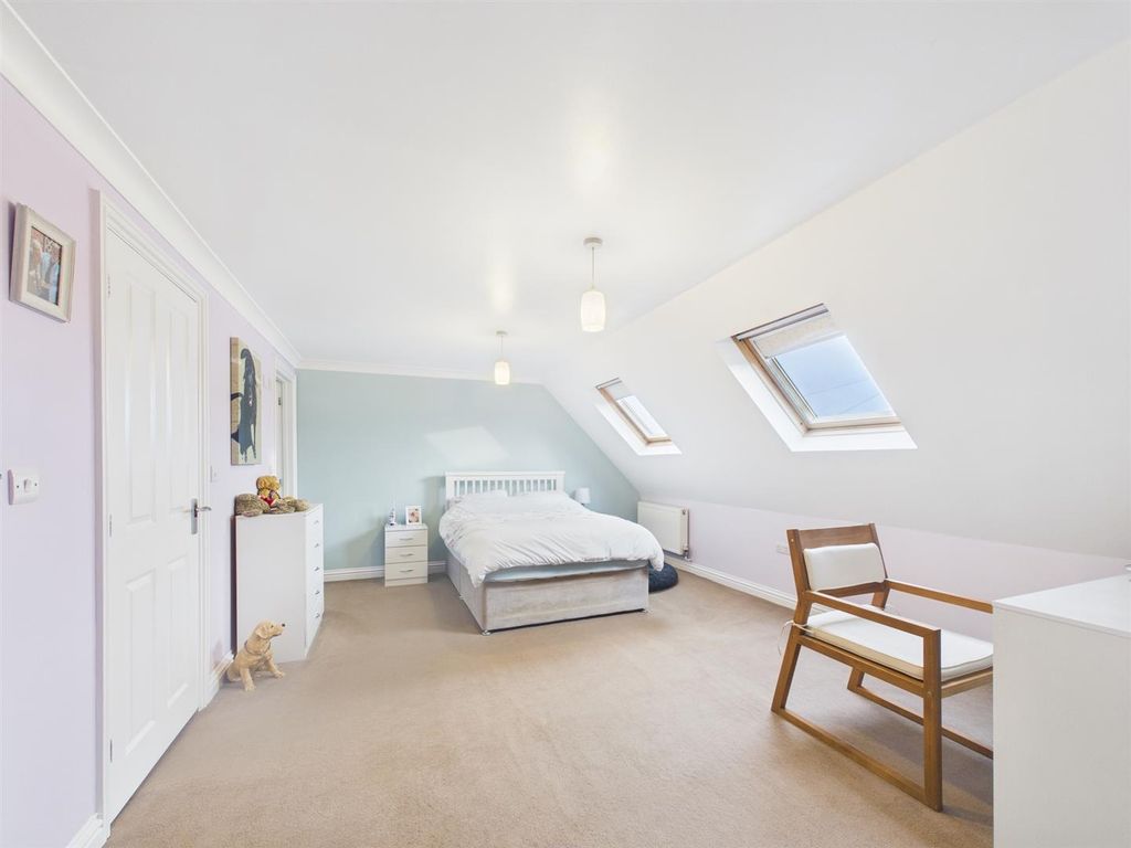 Additional image 20 of 4 bed property for saleBee Road, Peacehaven BN10