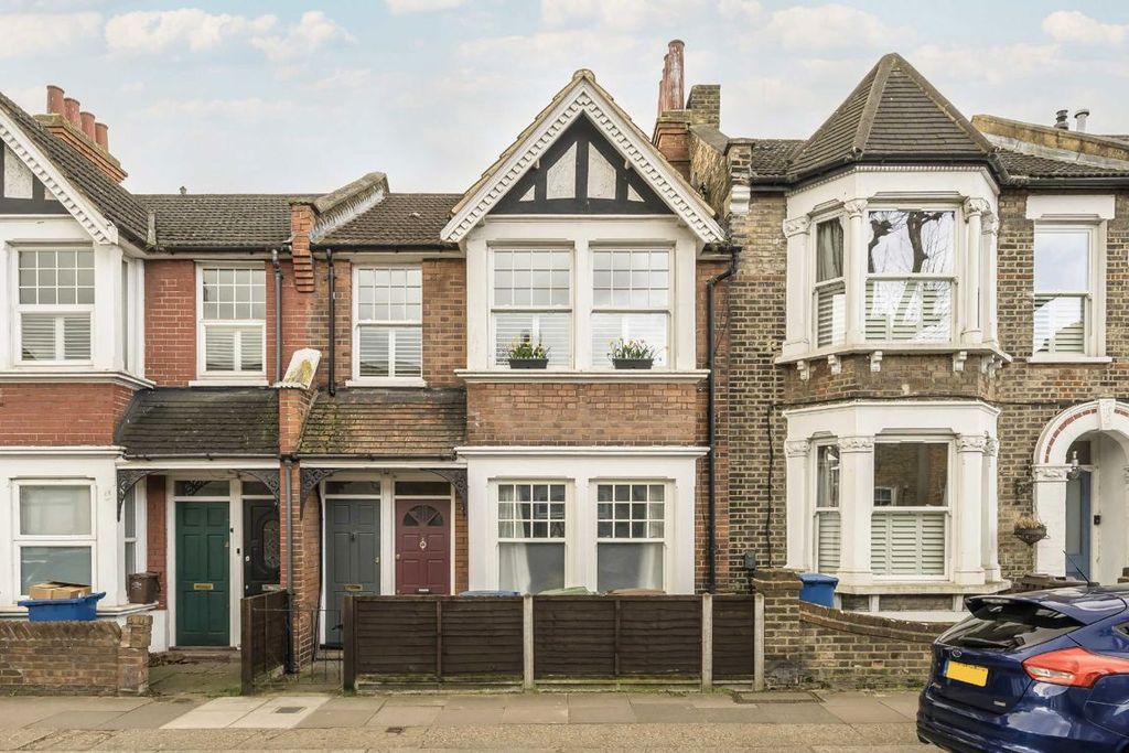 Property photo 1 of 10