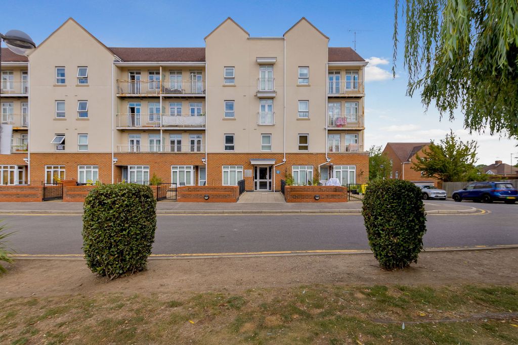 Property photo 1 of 10