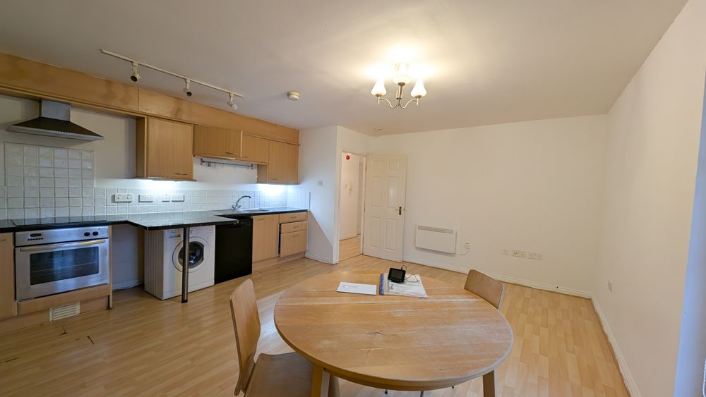 Property photo 3 of 7 Lounge