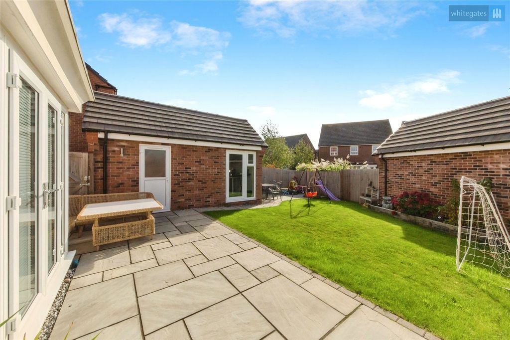 Property photo 2 of 26 Picture No. 25