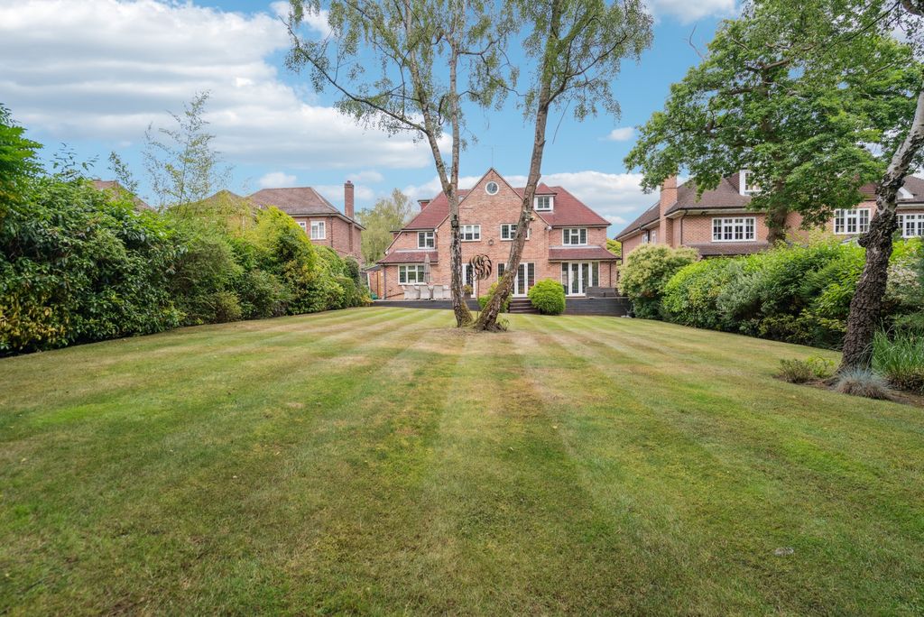 Property photo 2 of 18