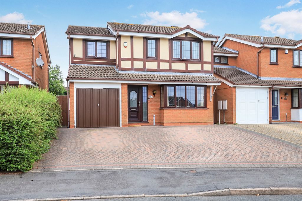 Property photo 1 of 18